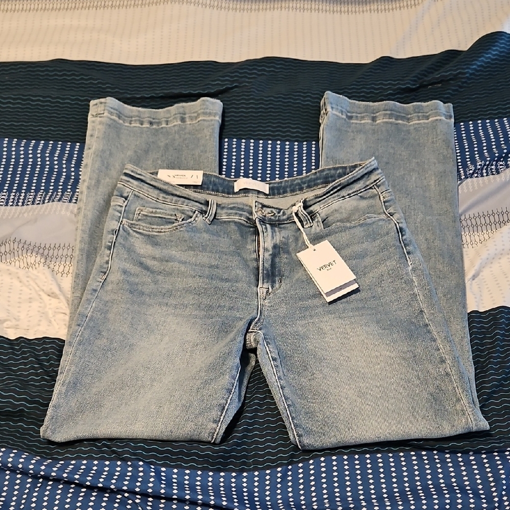 NWT Vici Forver Legendary Mid Rise Flare Women's Jeans - Picture 3 of 16